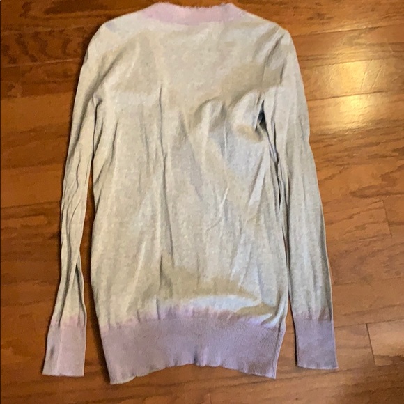 Vera Wang Gray Vneck Cardigan SzM - Picture 6 of 6